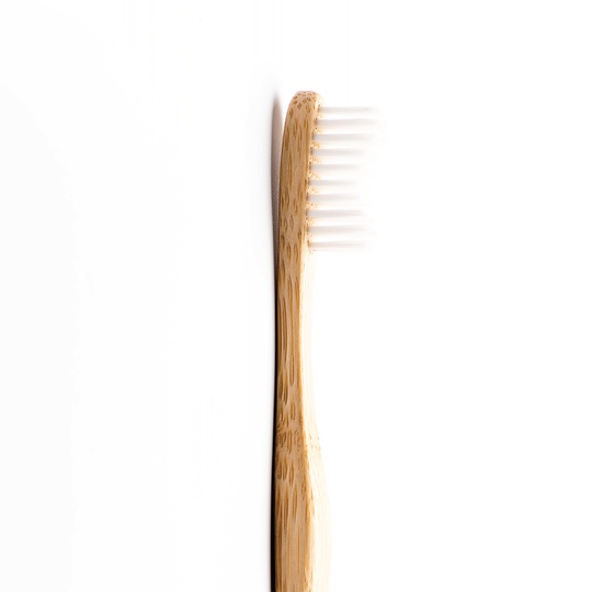 CEPILLO ADULTO MEDIO-SUAVE Brushboo (und)